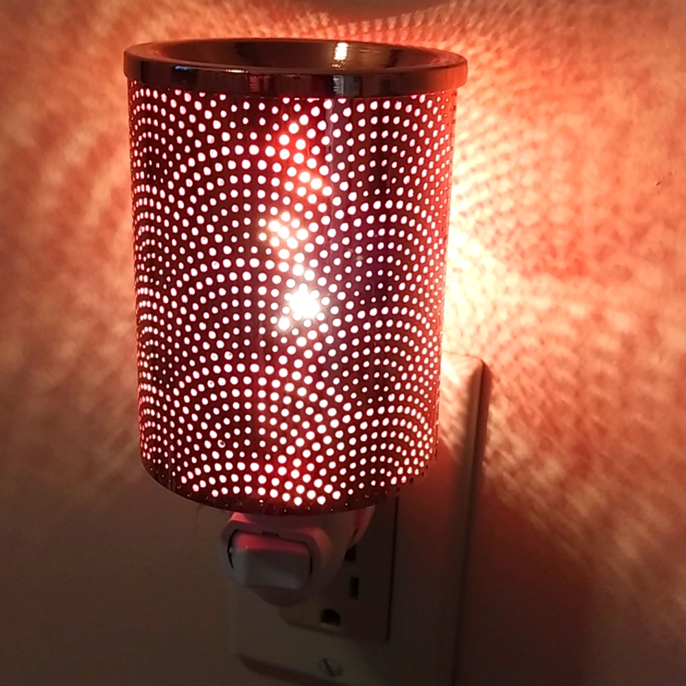 Gorgeous rose gold wax warmer and accent light. NWT!